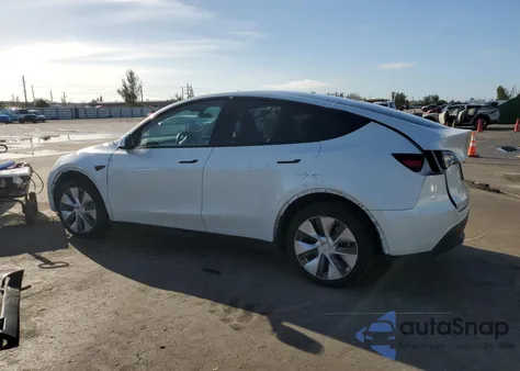2023 Tesla Model Y z USA, uszkodzony, nr VIN 7SAYGDEE4PF792520